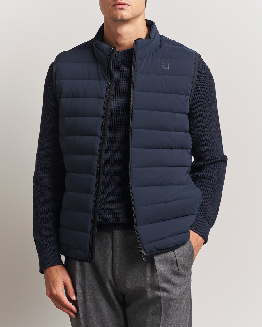 Mies | Ulkoliivit | UBR | Sonic Vest Navy