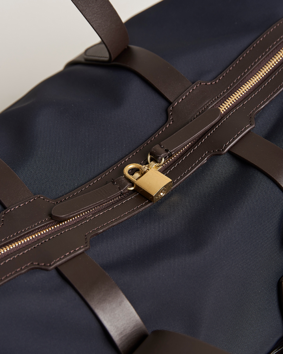 Mies | Laukut | Mismo | M/S Avail 48h Nylon Weekendbag Navy/Dark Brown
