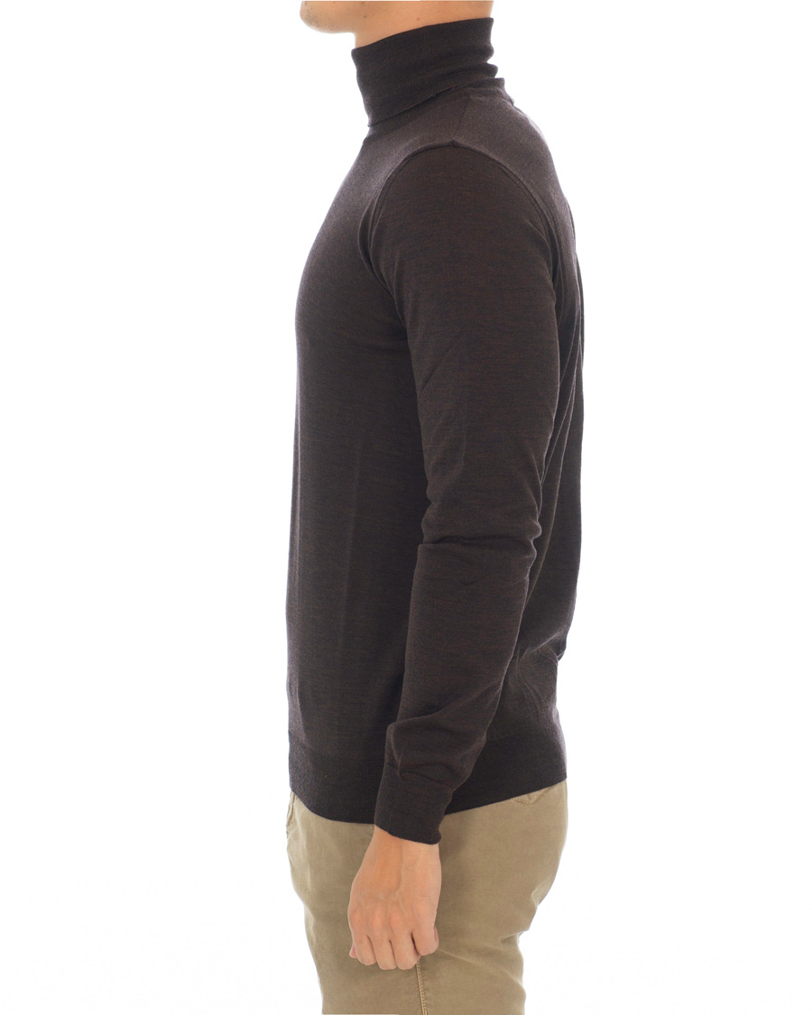Mies | Puserot | Oscar Jacobson | Cole Extra Fine Merino Rollneck Brown