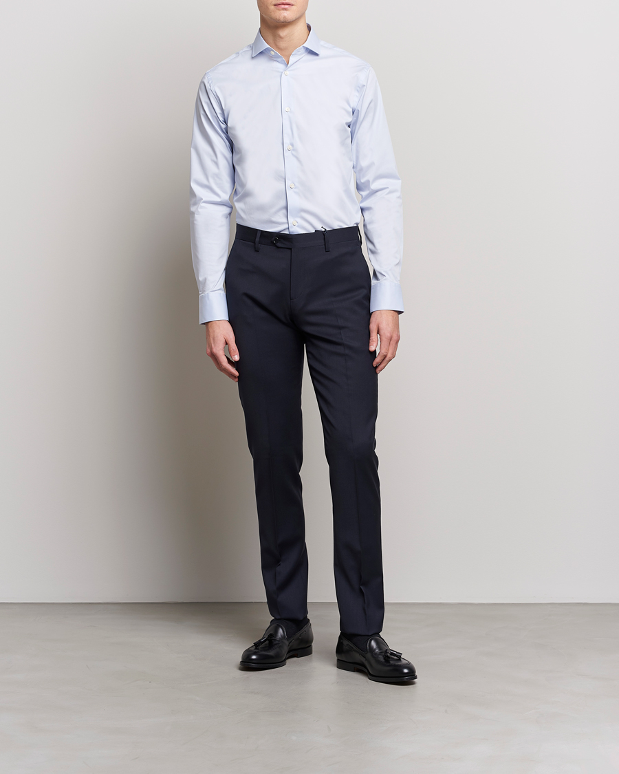 Mies | Wardrobe Basics | Tiger of Sweden | Farell 5 Stretch Shirt Light Blue