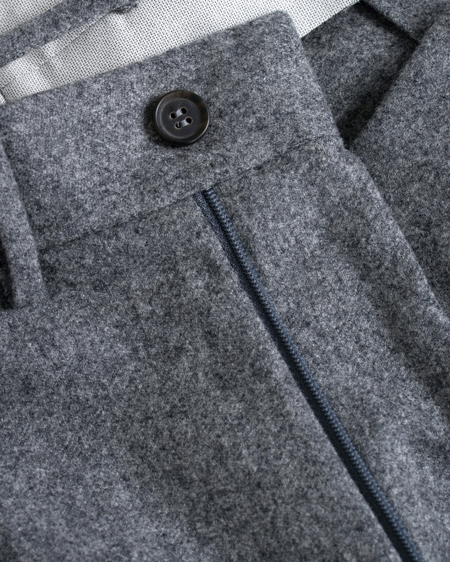 Mies | Housut | Berg&Berg | Arnold Pleated Side Adjuster Flanell Trousers Mid Grey