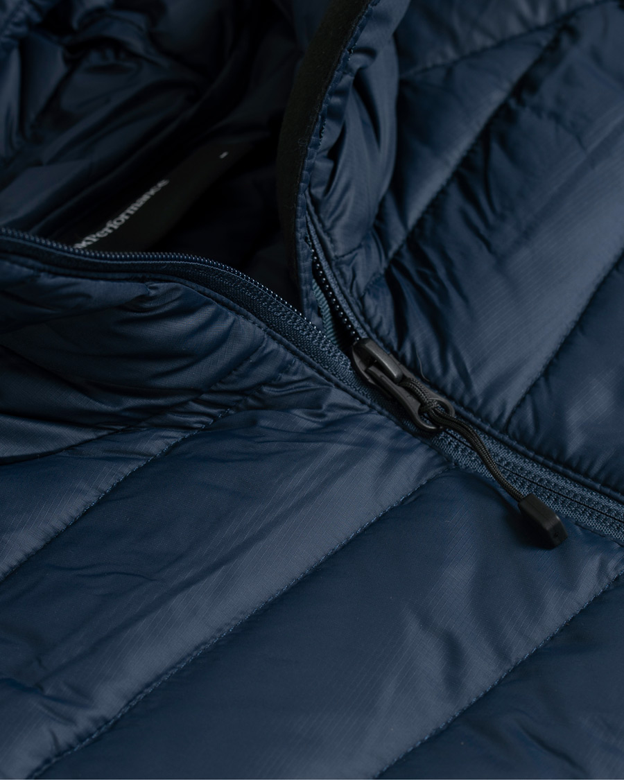 Mies | Takit | Peak Performance | Frost Down Hooded Jacket Blue Shadow