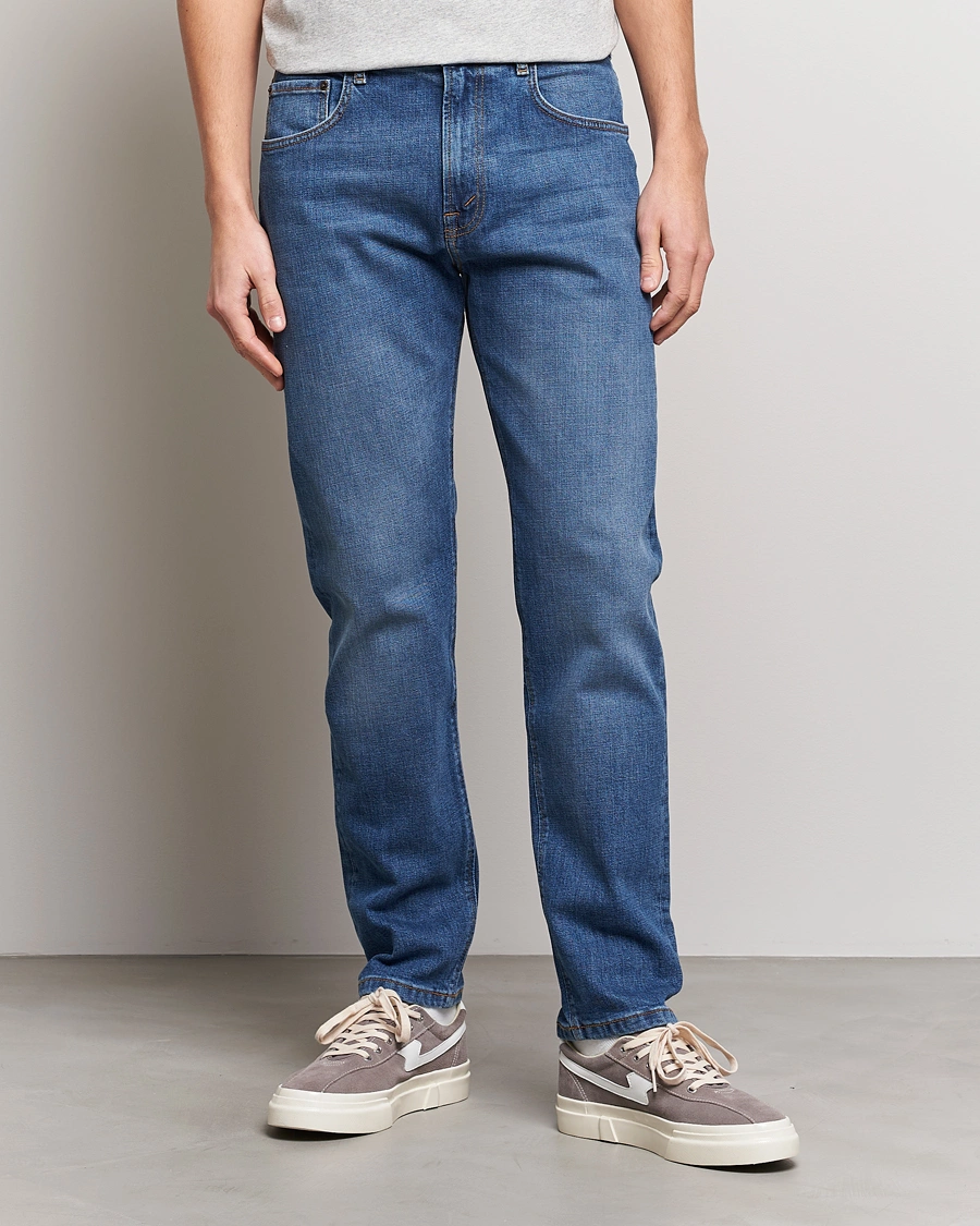 Mies | Siniset farkut | Jeanerica | TM005 Tapered Jeans Mid Vintage