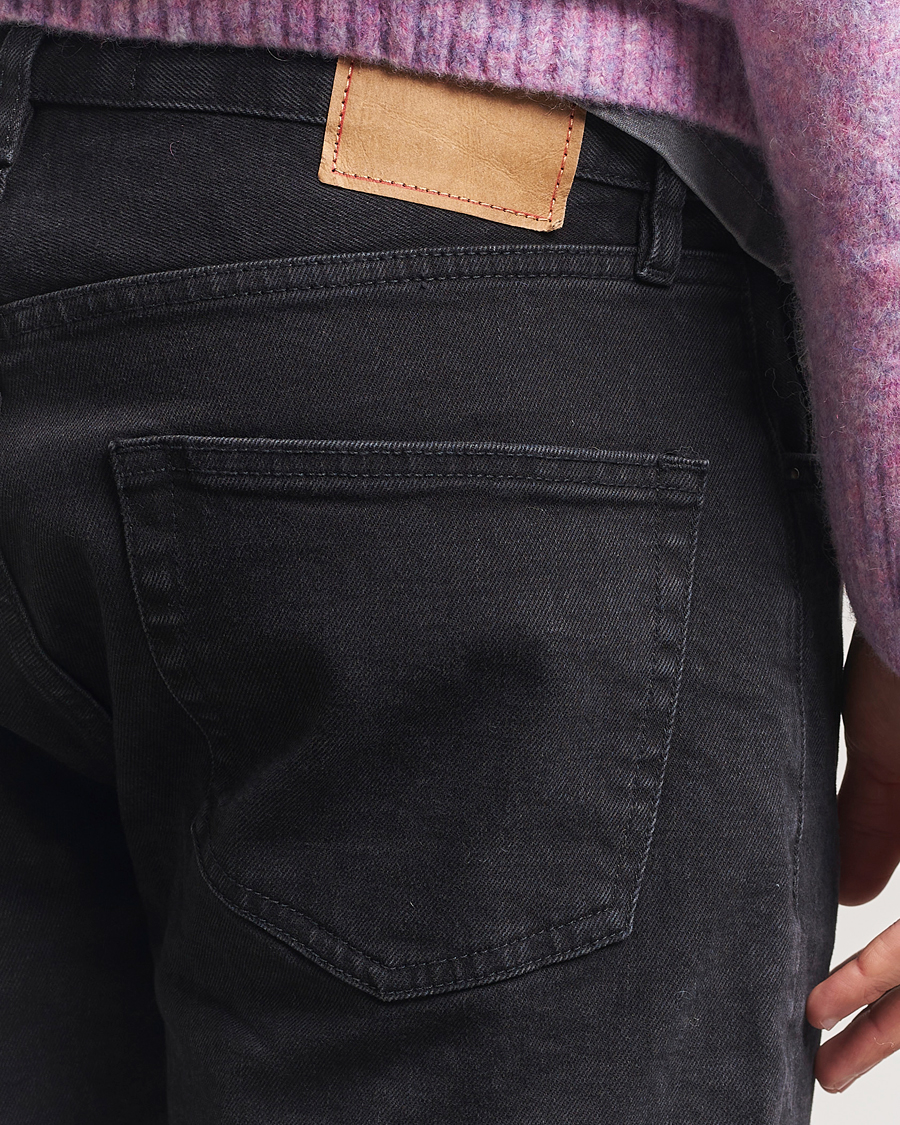 Mies | Housut | Jeanerica | TM005 Tapered Jeans Black 2 Weeks