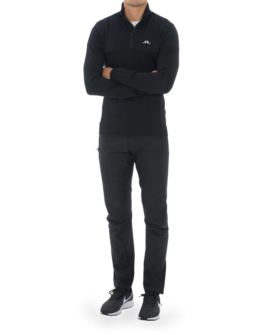 Mies | Puserot | J.Lindeberg | Hubbard Half Zip Black