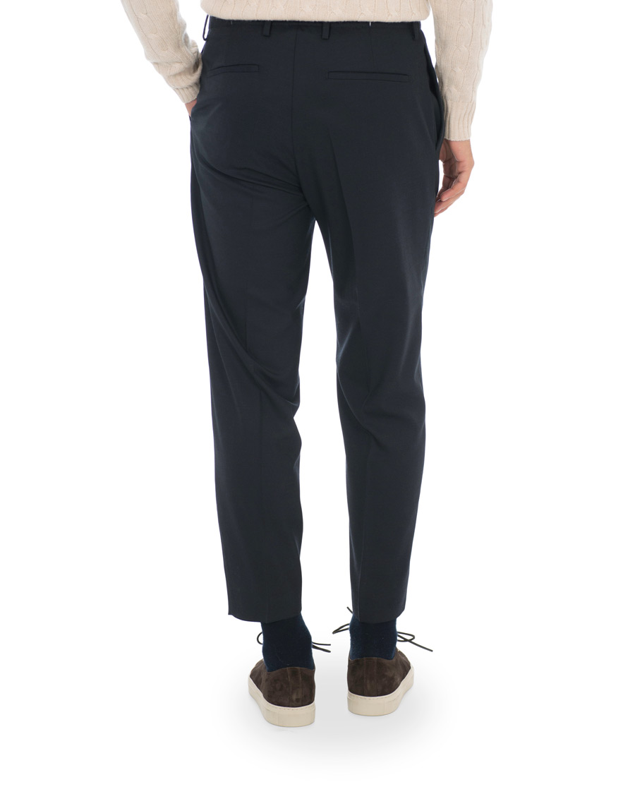 Mies | Housut | Tiger of Sweden | Tarine Cropt Pleated Trousers Navy