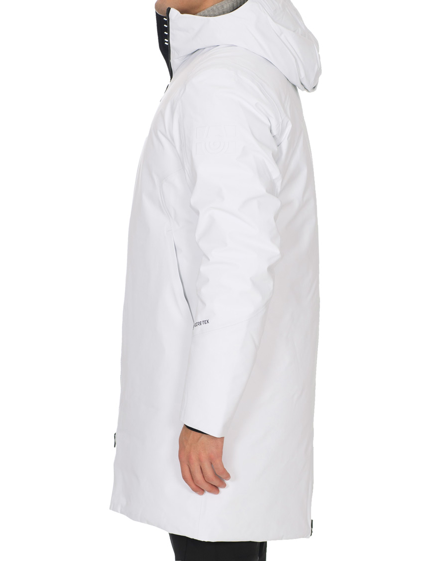 Mies | Takit | Sail Racing | The Carbon Race Coat White