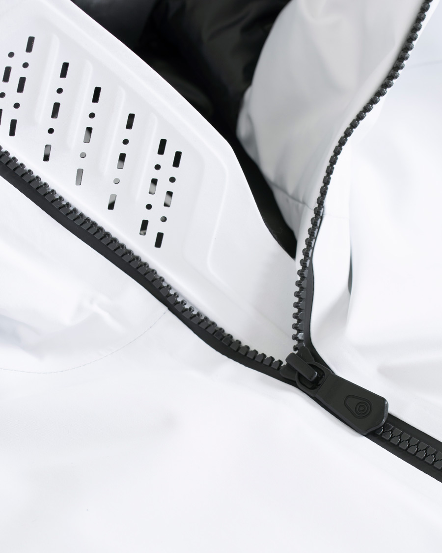 Mies | Takit | Sail Racing | The Carbon Race Coat White