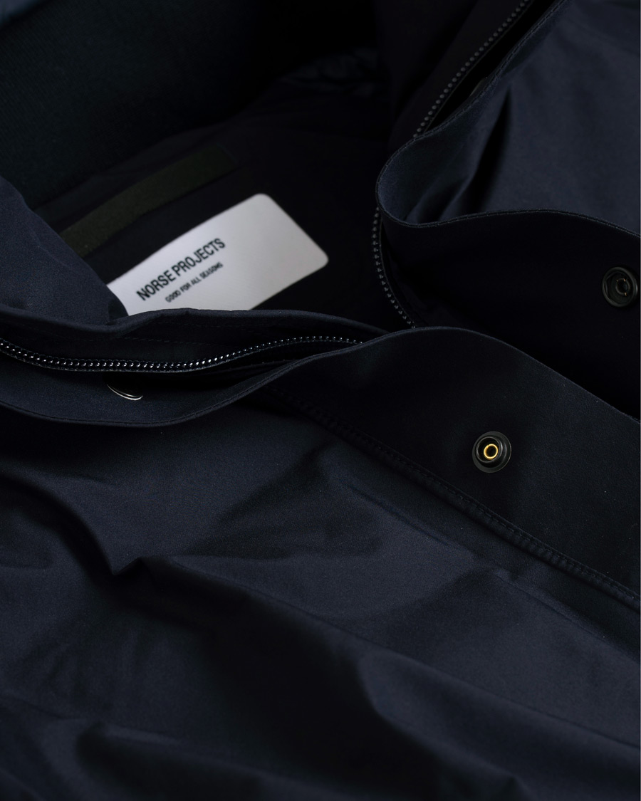 Mies | Takit | Norse Projects | Rokkvi GORE-TEX Parka Dark Navy