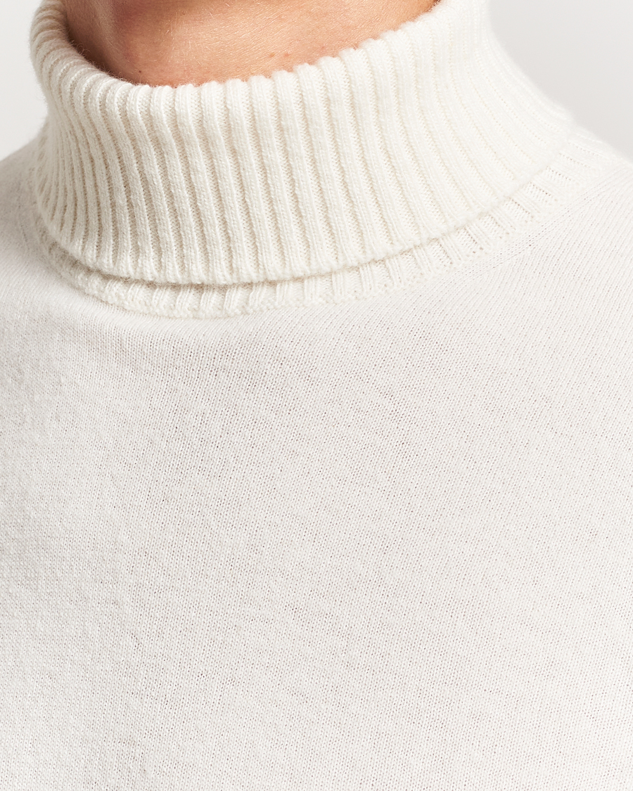 Mies | Puserot | Oscar Jacobson | Salim Wool/Cashmere Rollneck Creme