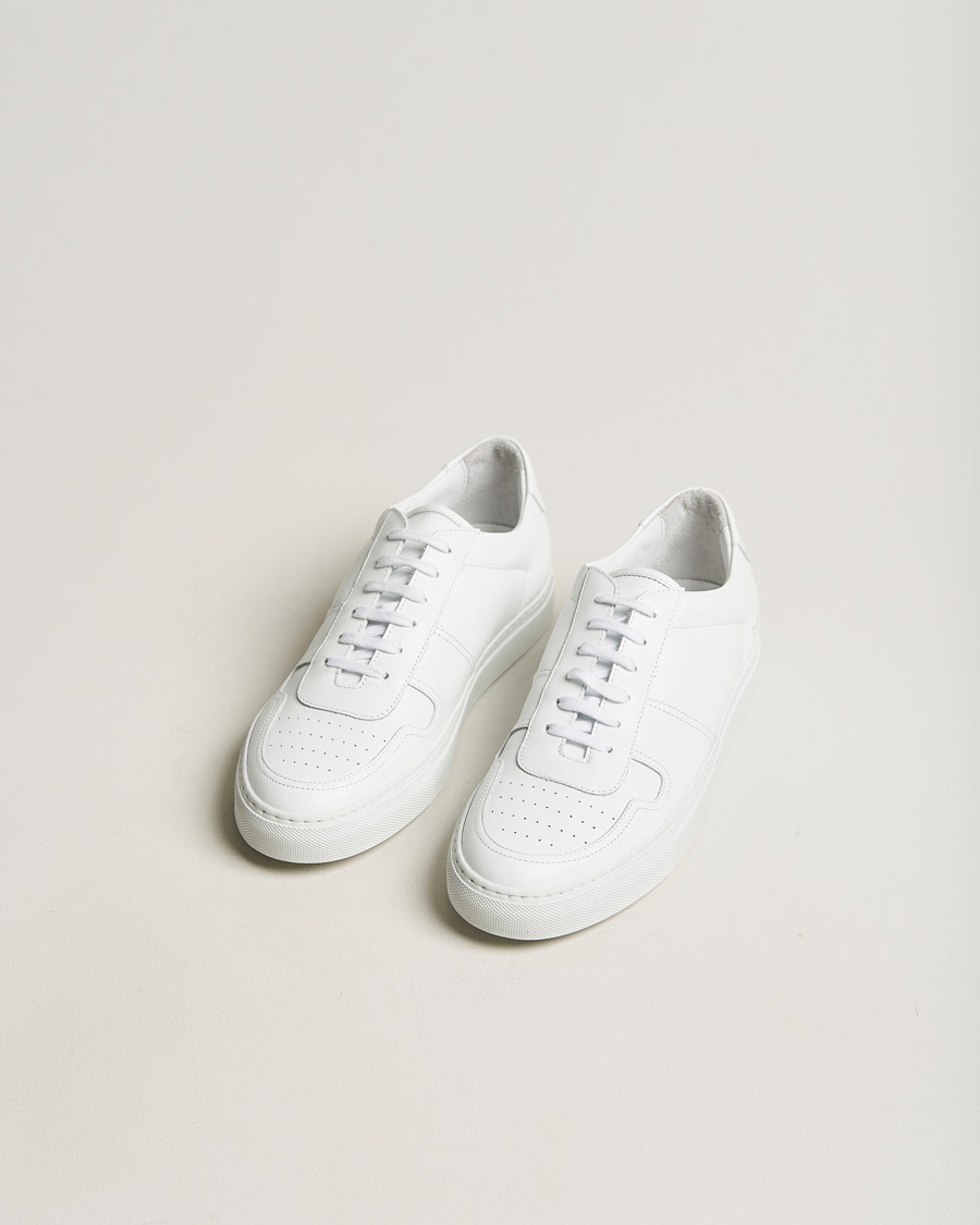 Mies | Valkoiset tennarit | Common Projects | B-Ball Low Sneaker White