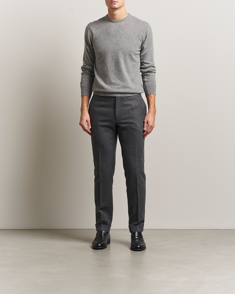 Mies | Puserot | Piacenza Cashmere | Cashmere Crew Neck Sweater Light Grey