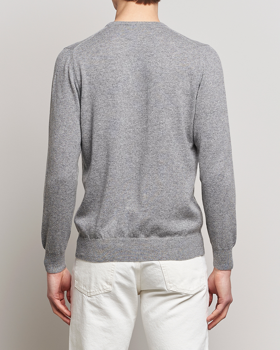 Mies | Puserot | Piacenza Cashmere | Cashmere Crew Neck Sweater Light Grey