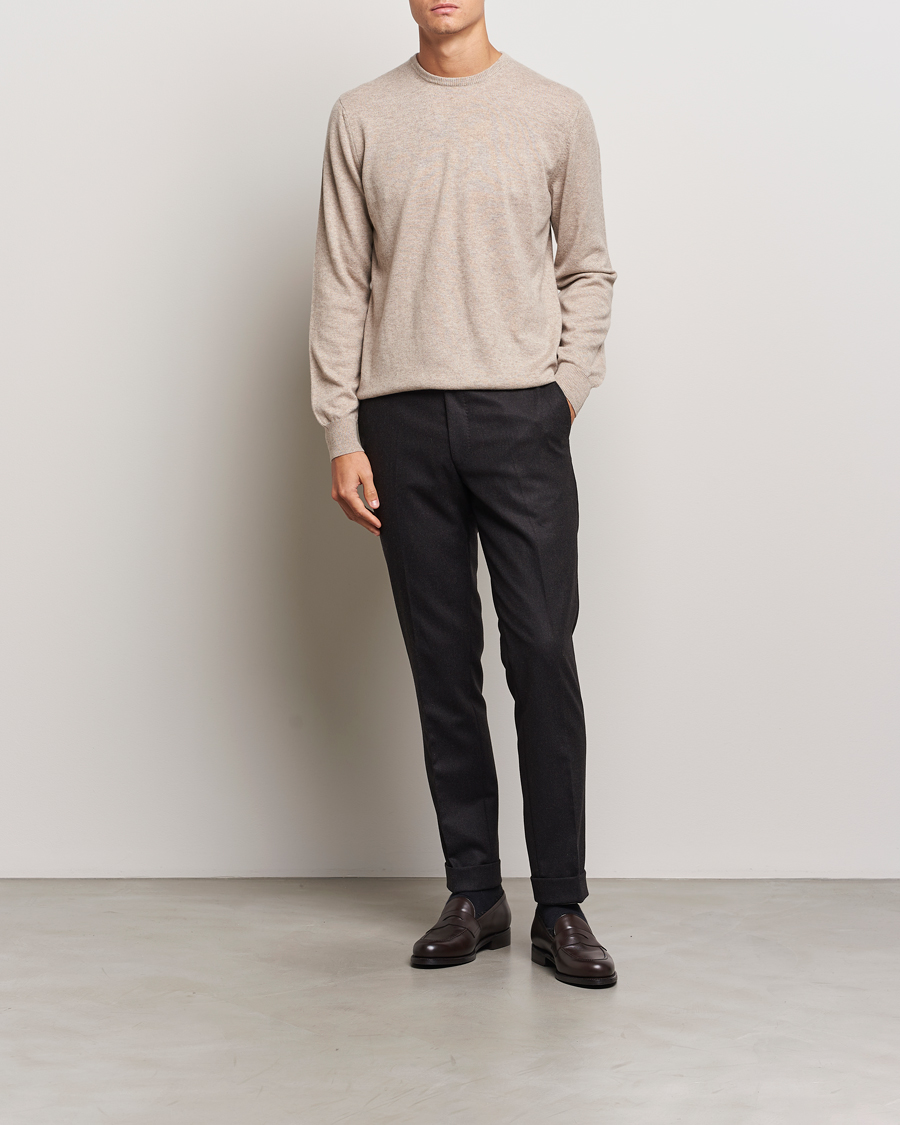 Mies | Puserot | Piacenza Cashmere | Cashmere Crew Neck Sweater Beige