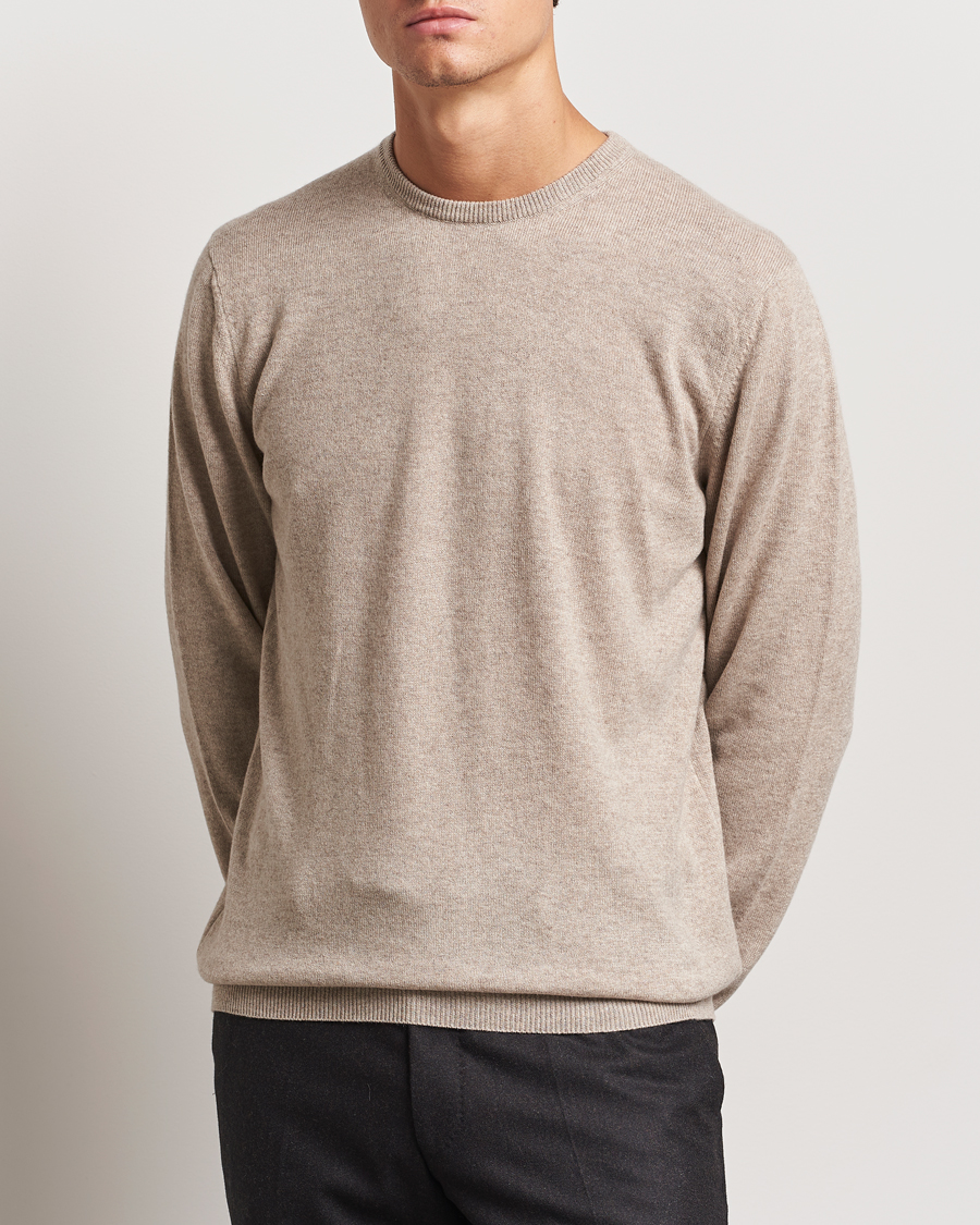Mies | Puserot | Piacenza Cashmere | Cashmere Crew Neck Sweater Beige