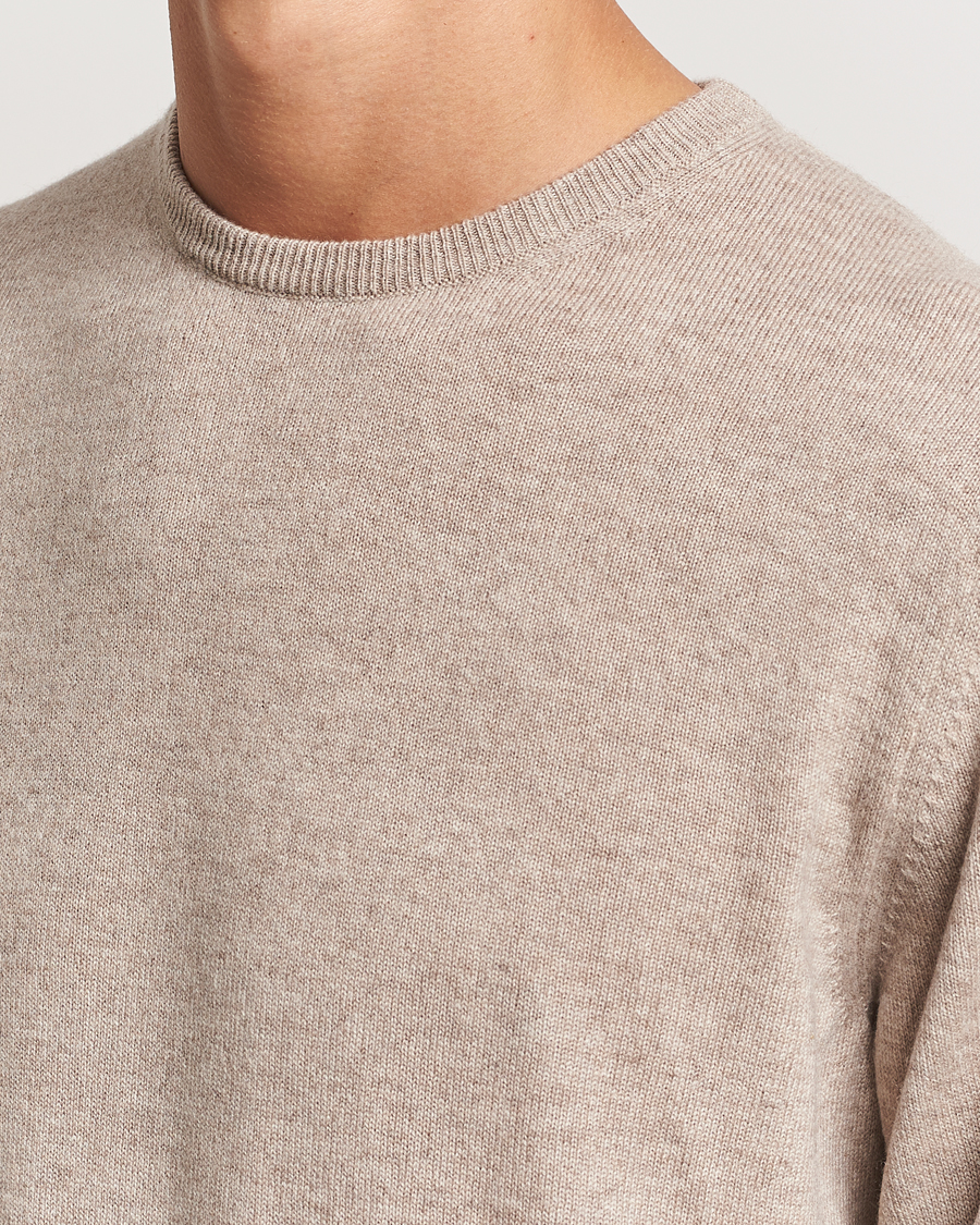 Mies | Puserot | Piacenza Cashmere | Cashmere Crew Neck Sweater Beige