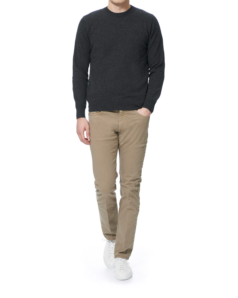 Mies | Puserot | Piacenza Cashmere | Cashmere Crew Neck Sweater Charcoal