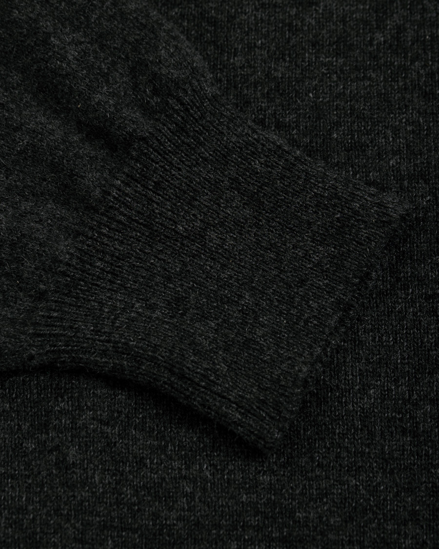 Mies | Puserot | Piacenza Cashmere | Cashmere Crew Neck Sweater Charcoal