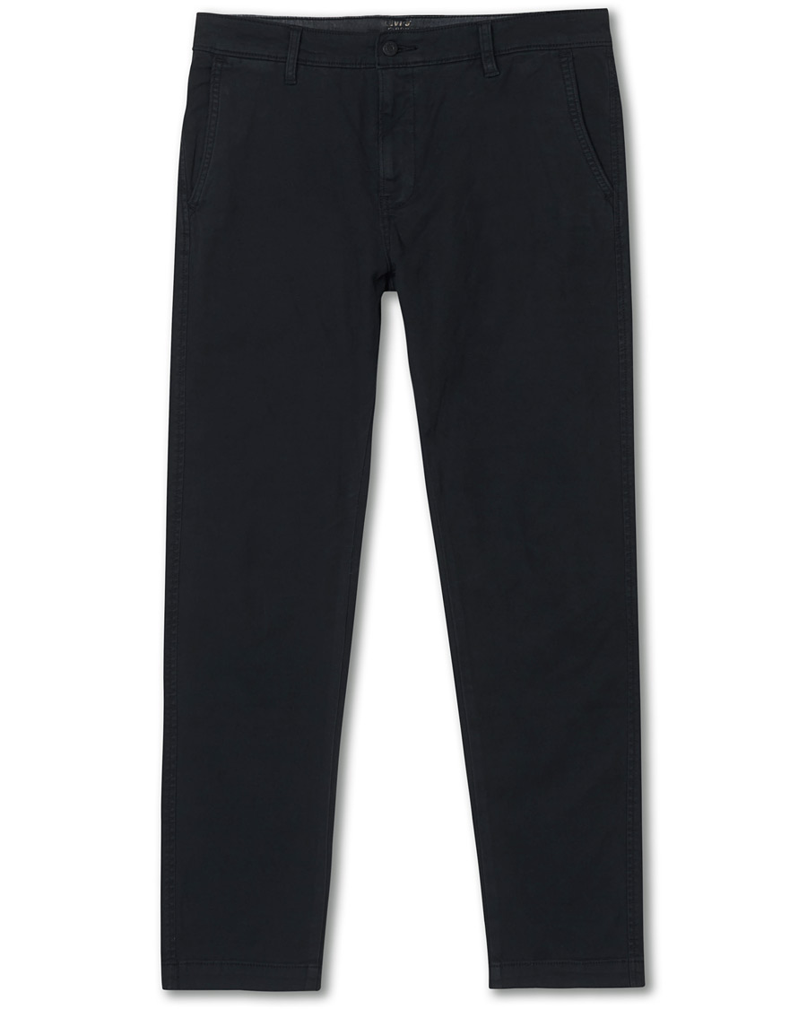 Mies | Housut | Levi's | Garment Dyed Stretch Chino Mineral Black