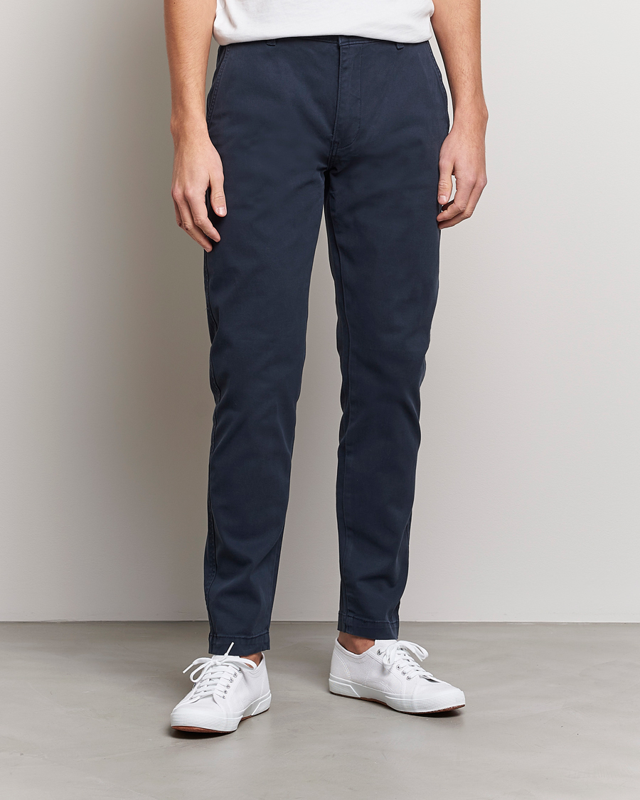 Mies | Housut | Levi's | Garment Dyed Stretch Chino Baltic Navy