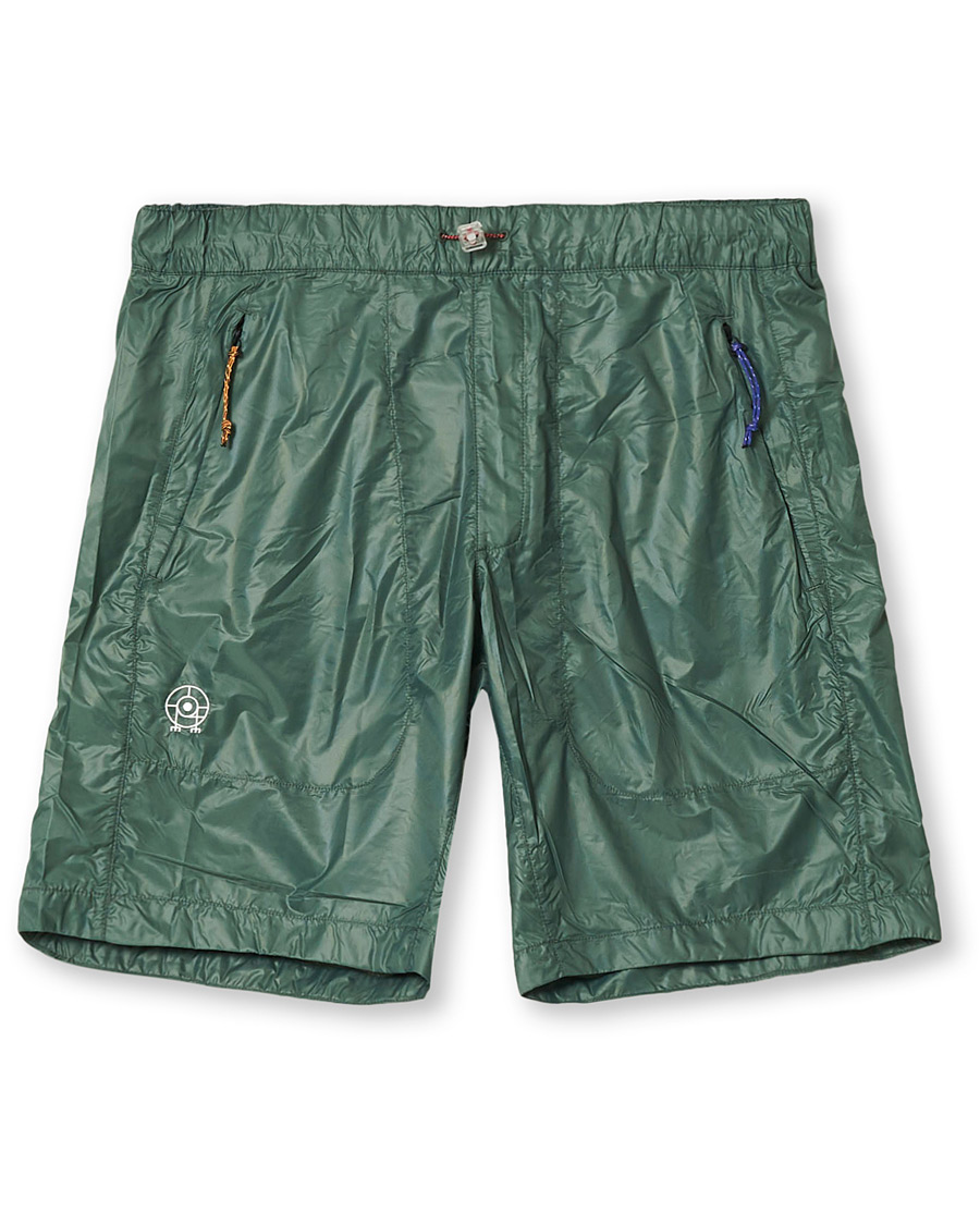Mies | Shortsit | Peak Performance | Ben Gorham Windbreaker Shorts Green