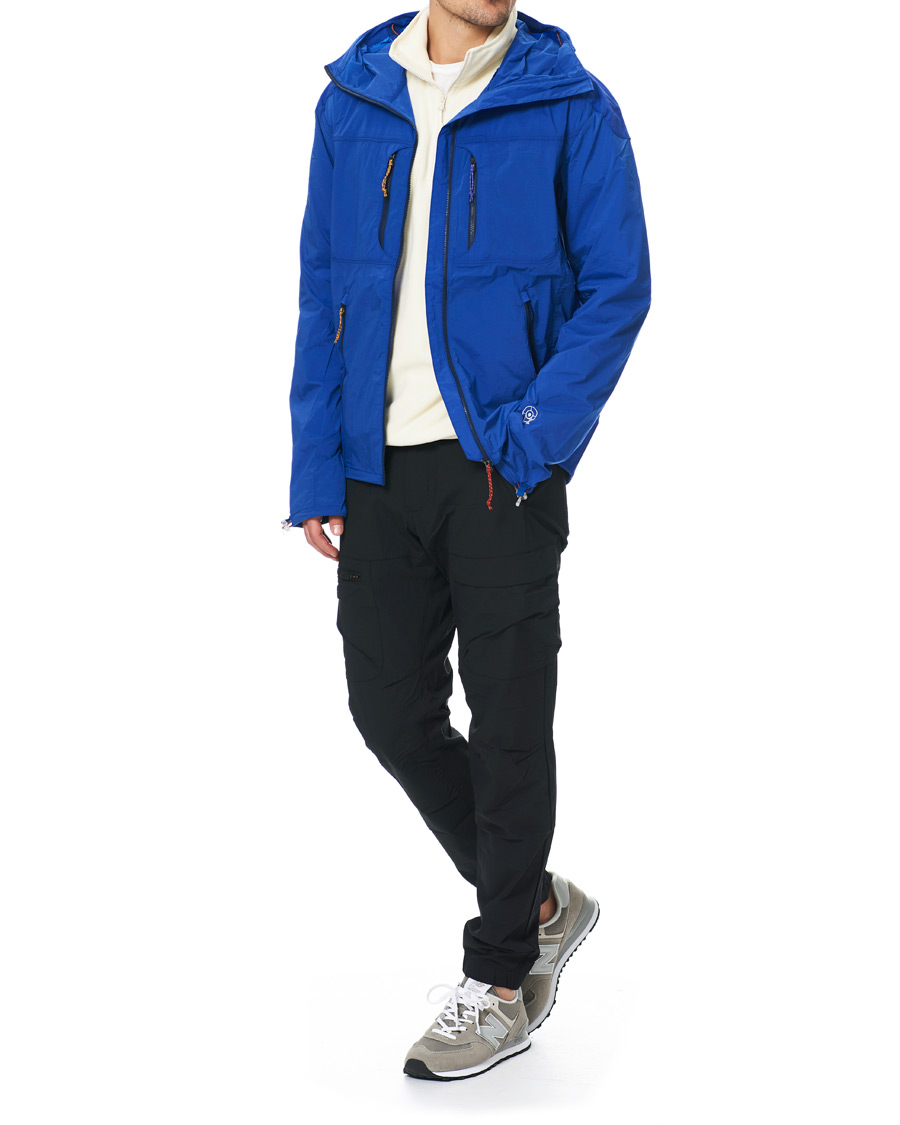 Mies | Takit | Peak Performance | Ben Gorham Windbreaker Jacket Blue