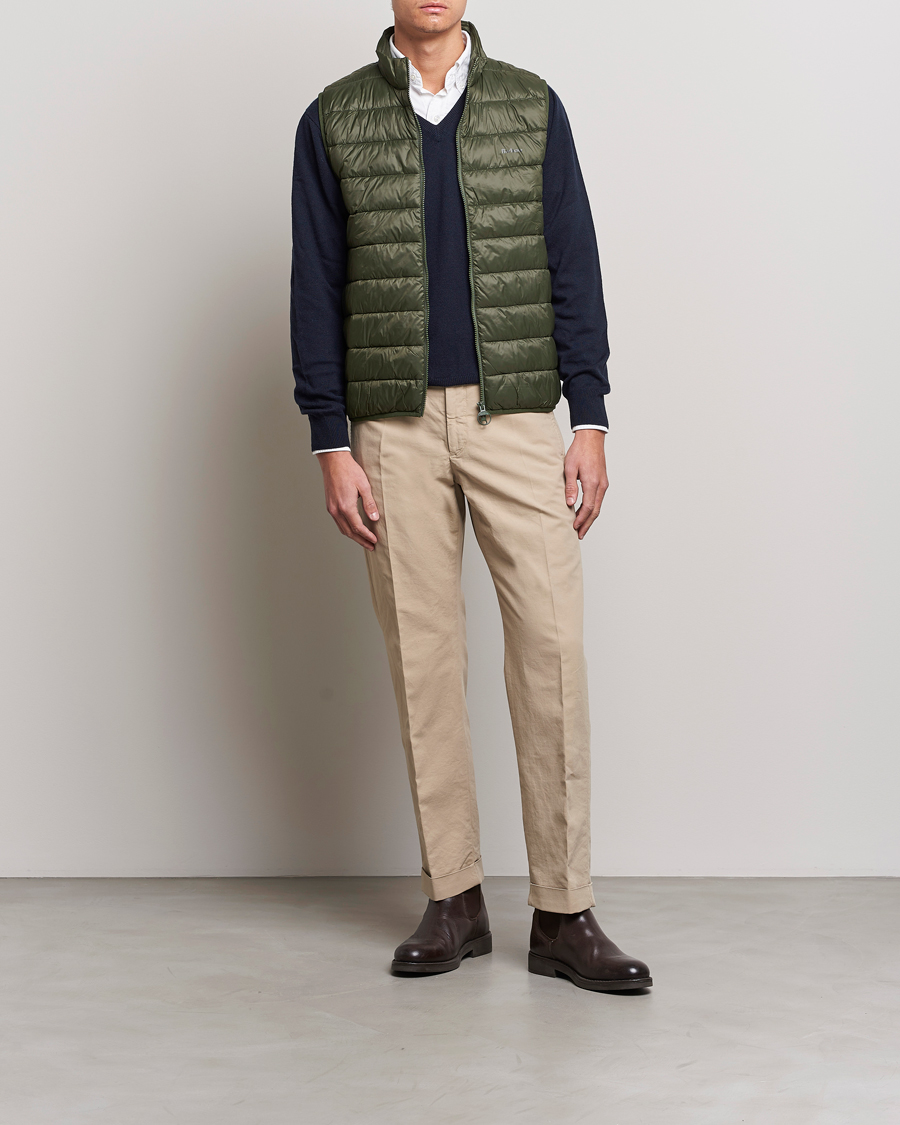 Mies |  | Barbour Lifestyle | Bretby Lightweight Down Gilet Olive
