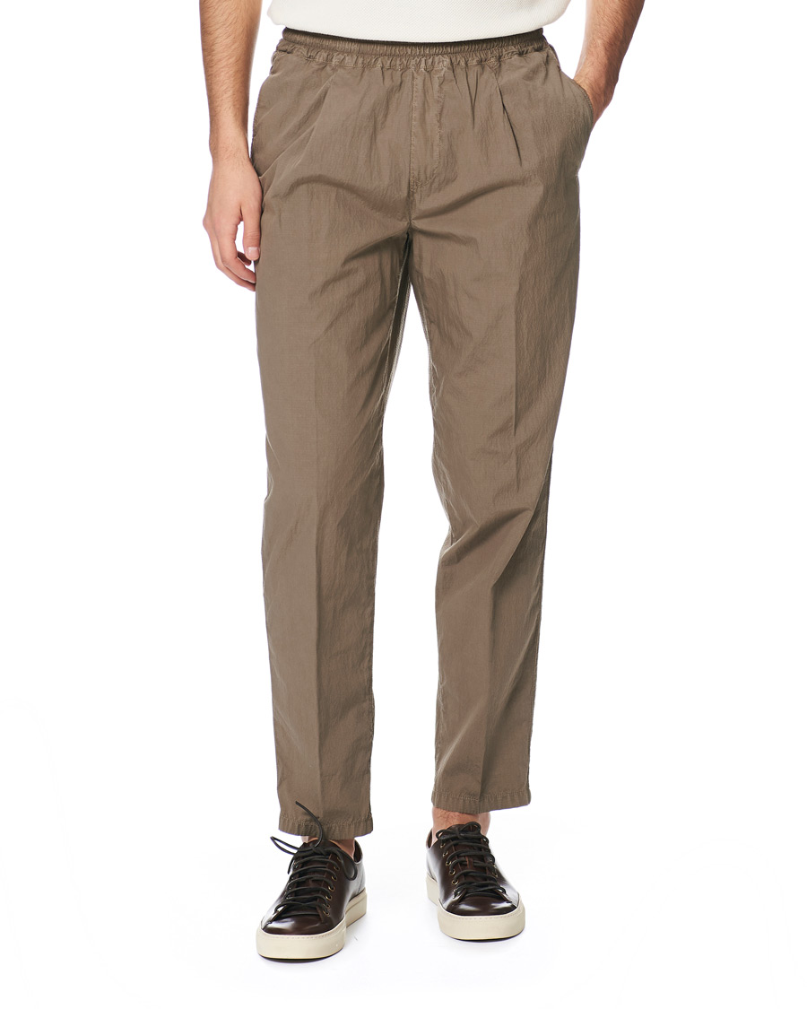 Mies | Housut | The Gigi | Soft Seersucker Drawstring Trousers Olive