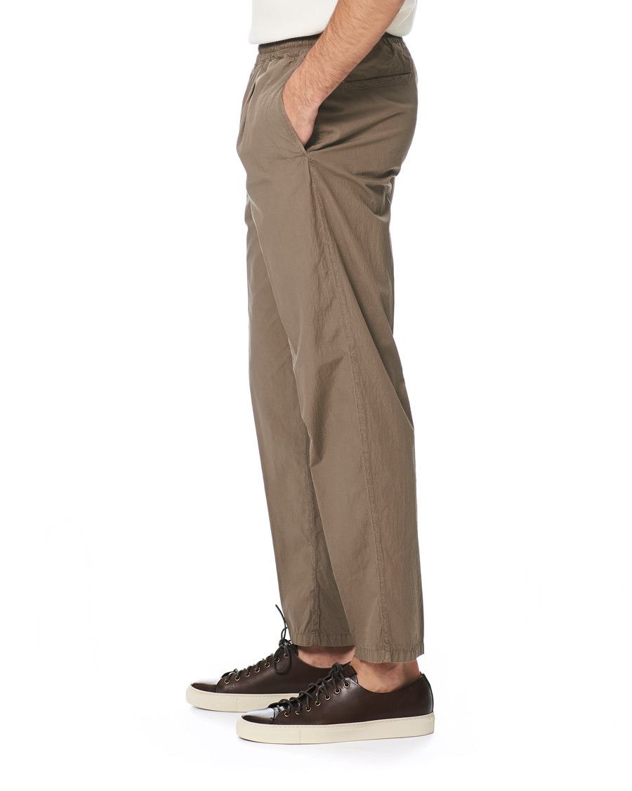 Mies | Housut | The Gigi | Soft Seersucker Drawstring Trousers Olive