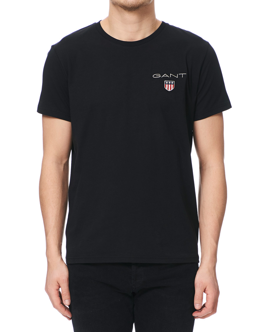 Mies | T-paidat | GANT | Medium Shield Tee Black