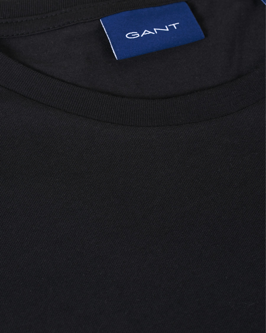 Mies | T-paidat | GANT | Medium Shield Tee Black