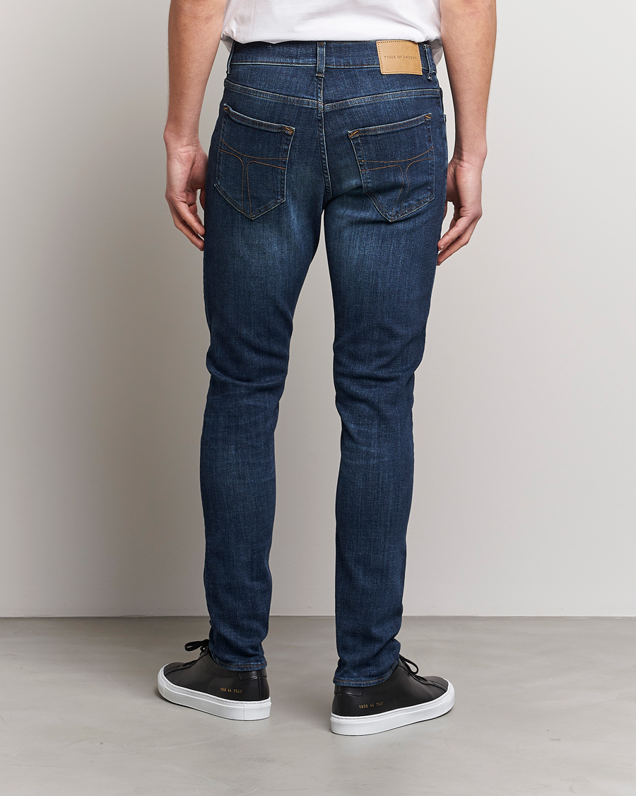 Mies | Farkut | Tiger of Sweden | Evolve Super Stretch Top Jeans Medium Blue