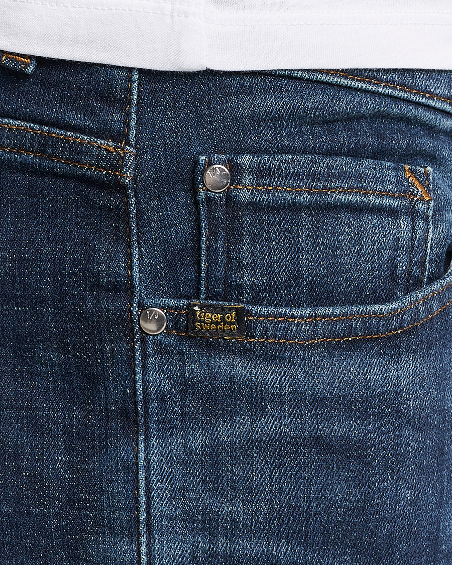 Mies | Farkut | Tiger of Sweden | Evolve Super Stretch Top Jeans Medium Blue