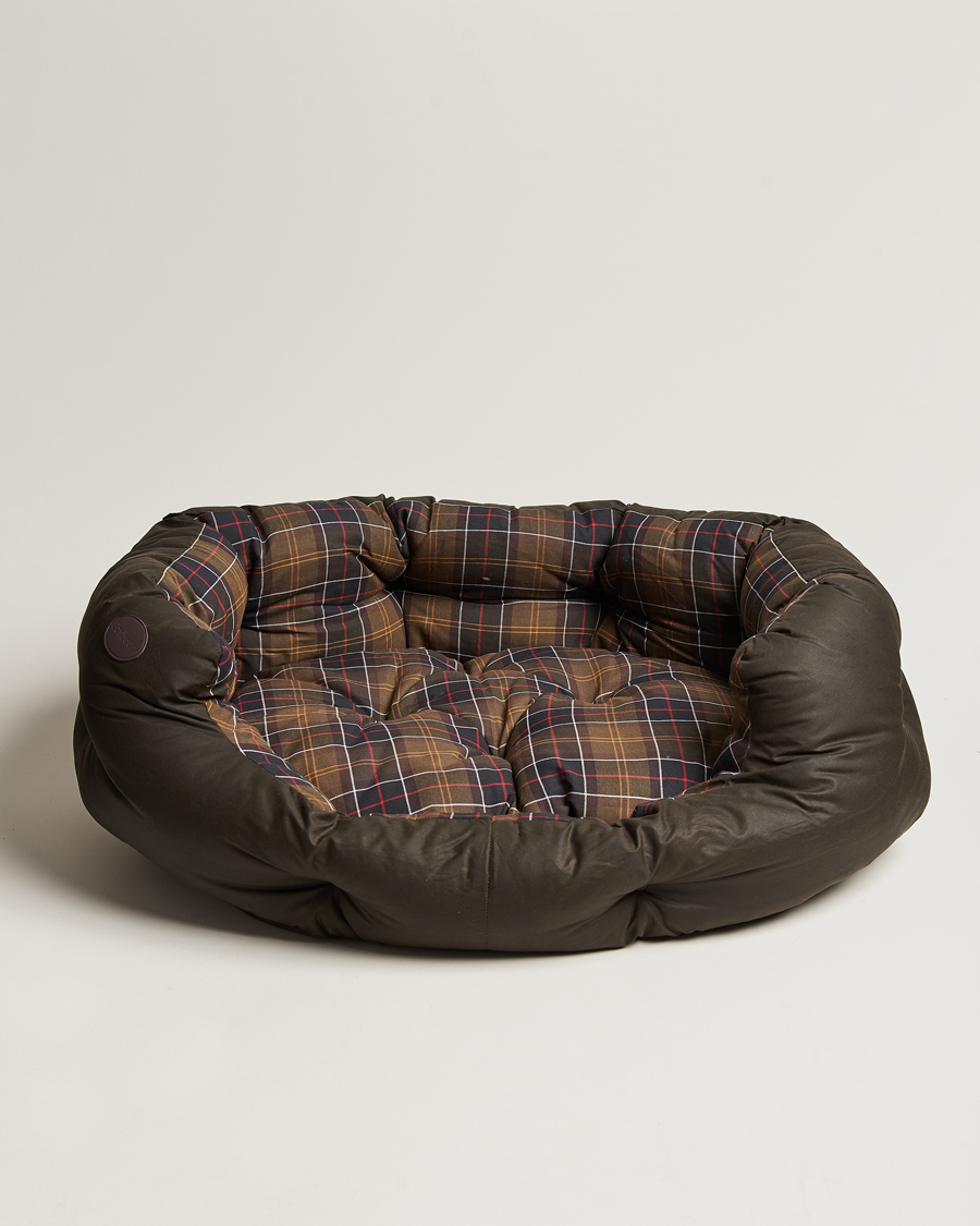 Mies | Wax Cotton Dog Bed 35' Olive | Barbour Lifestyle | Wax Cotton Dog Bed 35' Olive
