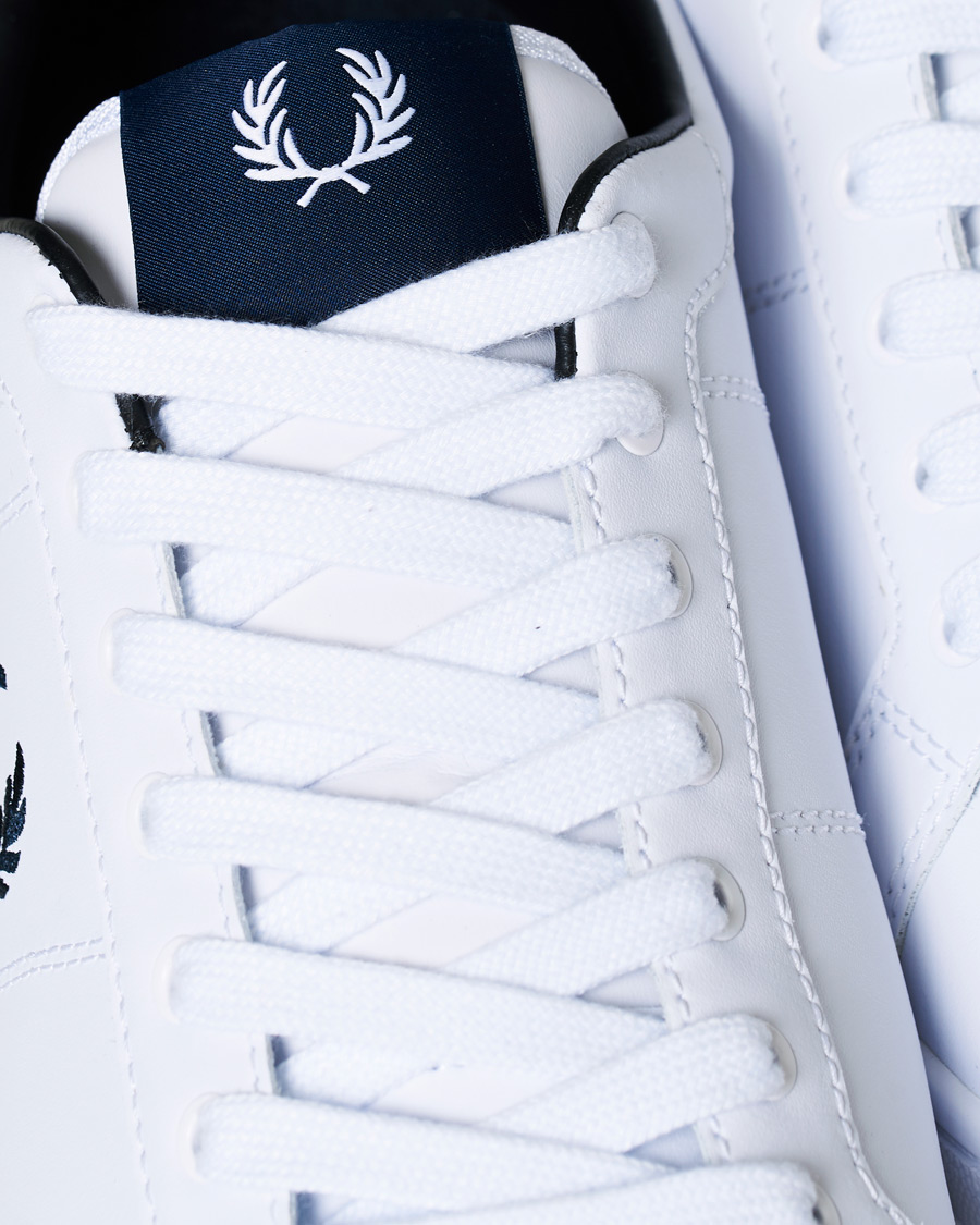 Mies | Fred Perry B722 Leather Sneaker White/Navy | Fred Perry | B722 Leather Sneaker White/Navy