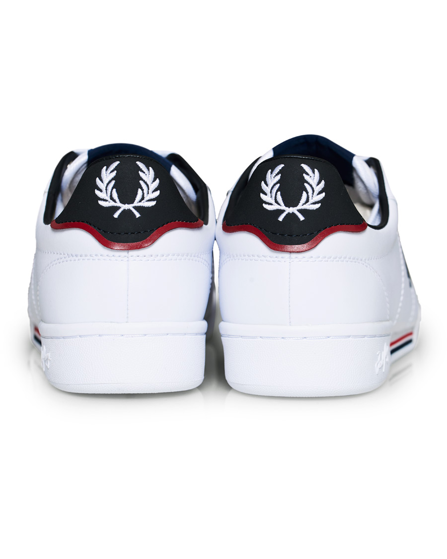 Mies | Fred Perry B722 Leather Sneaker White/Navy | Fred Perry | B722 Leather Sneaker White/Navy