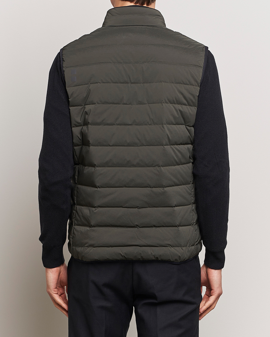 Mies | Ulkoliivit | UBR | Sonic Vest Night Olive