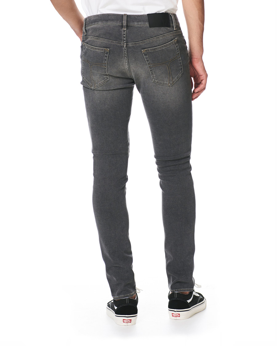 Mies | Farkut | Tiger of Sweden Jeans | Slim Trip Organic Cotton Stretch Jeans Grey