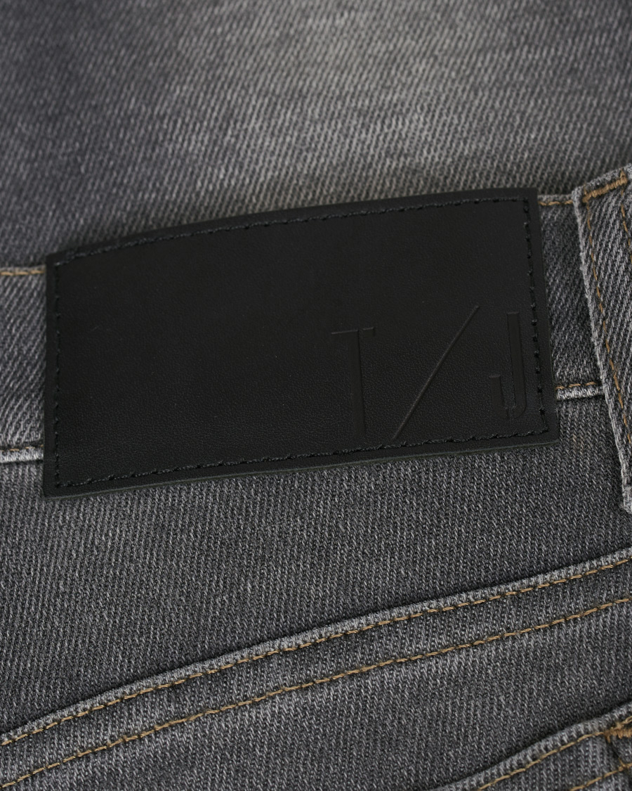 Mies | Farkut | Tiger of Sweden Jeans | Slim Trip Organic Cotton Stretch Jeans Grey