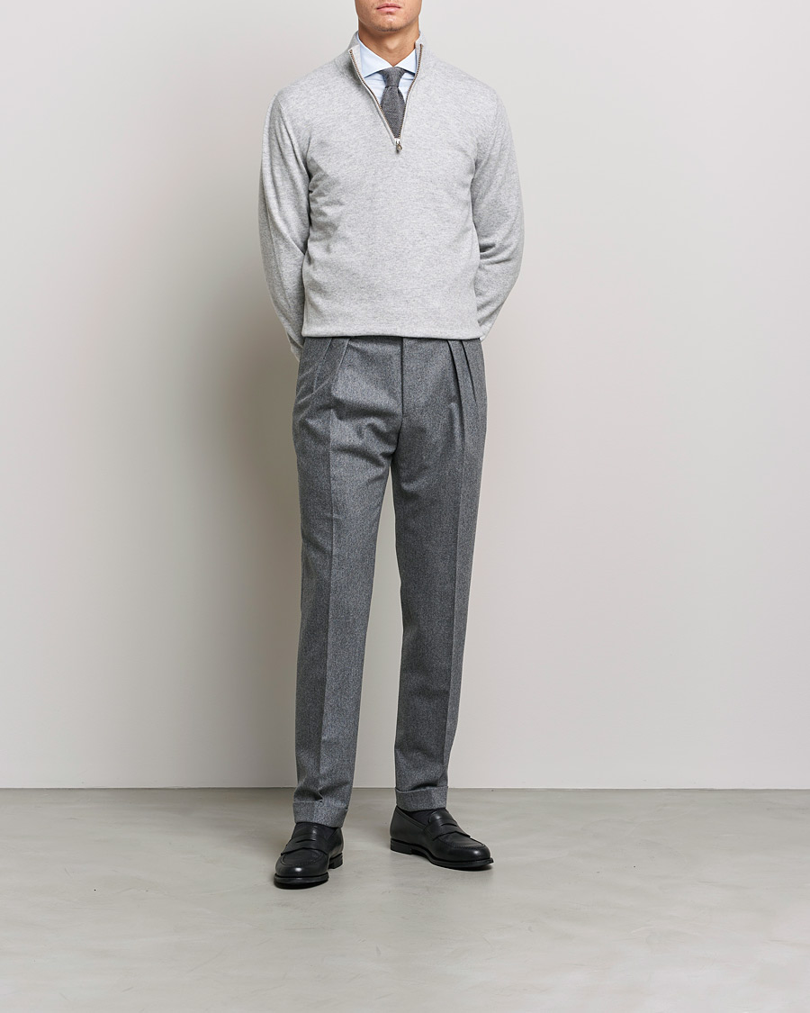 Mies | Puserot | Brunello Cucinelli | 2 Ply Cashmere Half Zip Light Grey