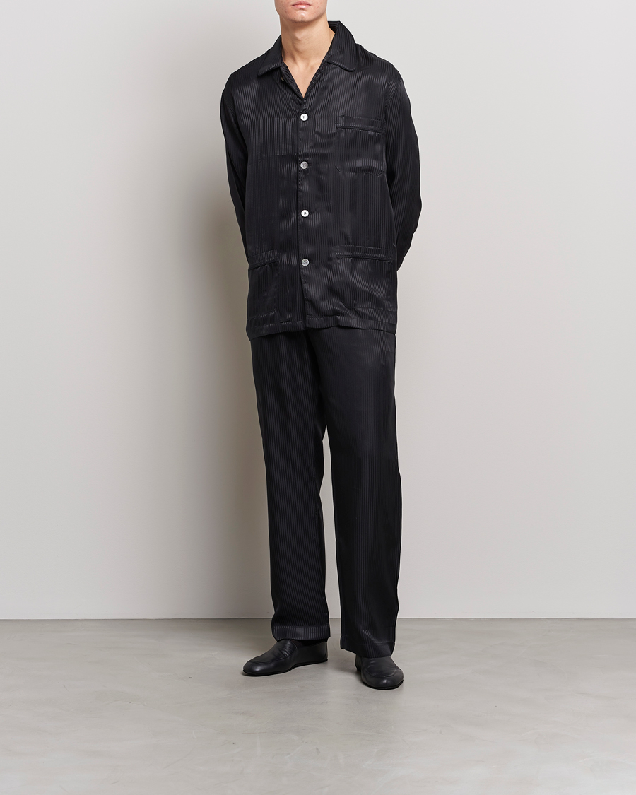 Mies | Yöpuvut ja kylpytakit | Derek Rose | Striped Silk Pyjama Set Black