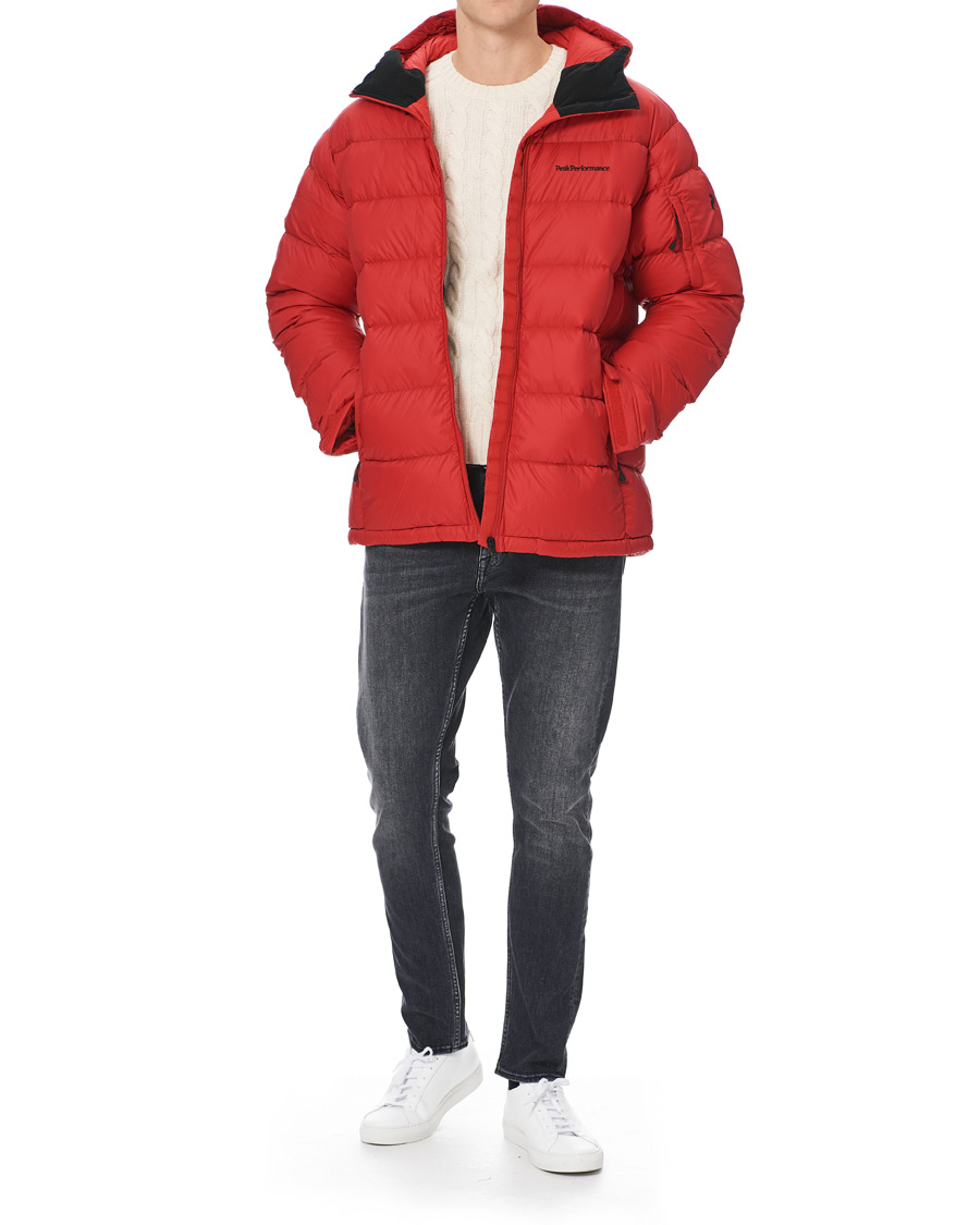 Mies | Takit | Peak Performance | Frost Down Hooded Jacket Red