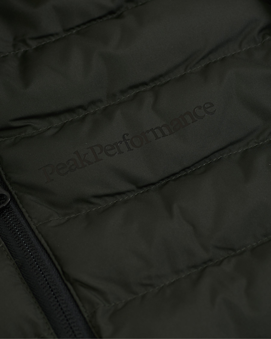 Mies | Takit | Peak Performance | Rivel Liner Down Jacket Conferius Green