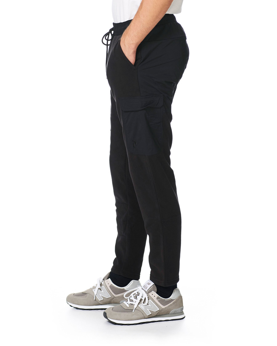 Mies | Housut | Peak Performance | Tech Soft Fleece Cargo Pants Black