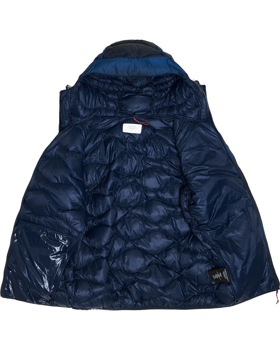Mies | Takit | Peak Performance | Ben Gorham Helium Hooded Jacket Blue Pattern