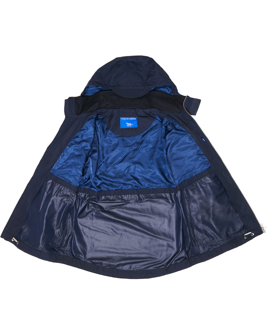 Mies | Takit | Tiger of Sweden | Movement Korund Night Grape