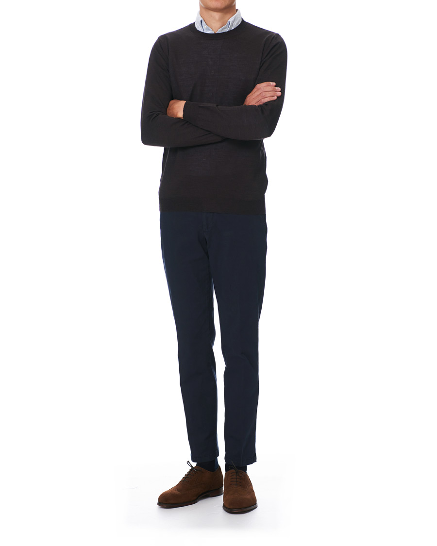 Mies | Puserot | Oscar Jacobson | Custer Extra Fine Merino Crew Neck Brown