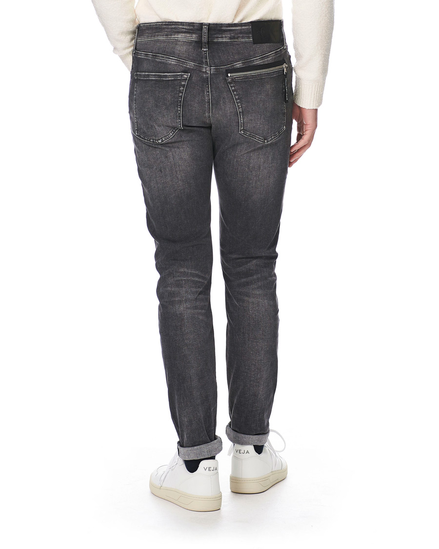 Mies | Farkut | Calvin Klein Jeans | Slim Tapered Stretch Jeans Dark Grey