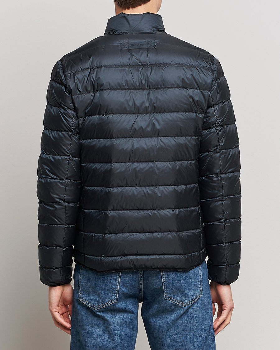 Mies | Takit | GANT | The Light Down Jacket Black