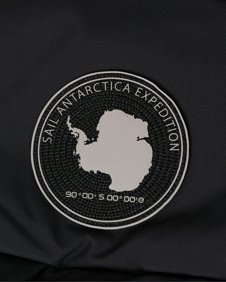 Mies | Takit | Sail Racing | Artic Down Hooded Vest Carbon